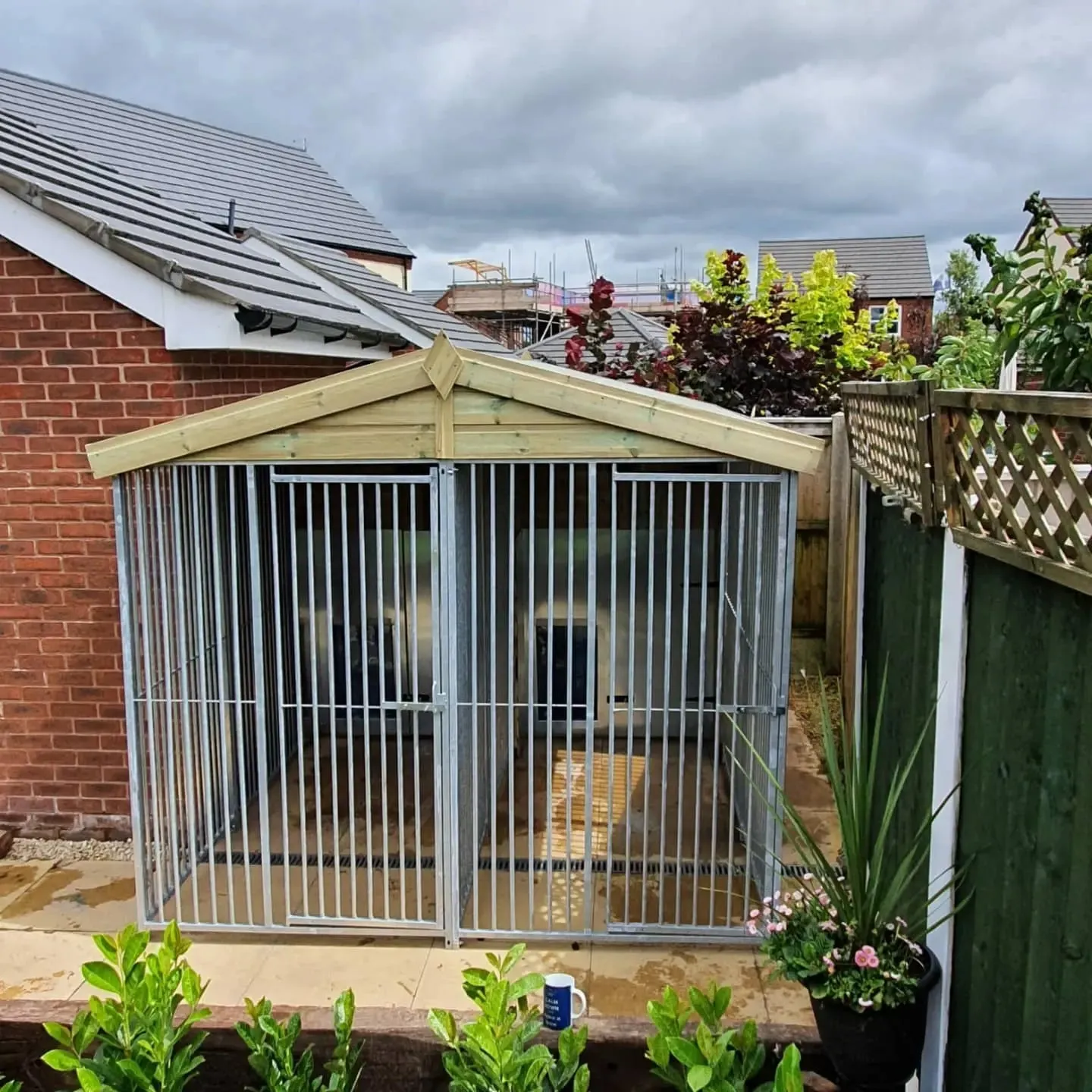 Benchmark Dog Kennel with Apex Roof - Duo 10 x 10ft, Premium Wood Range