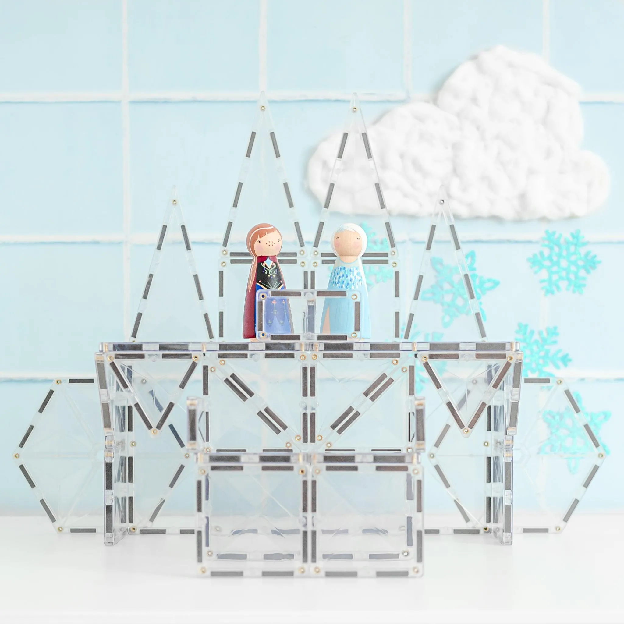 Connetix Tiles Clear Bundle 34 Piece   Base Plate 2 Piece 3yrs 