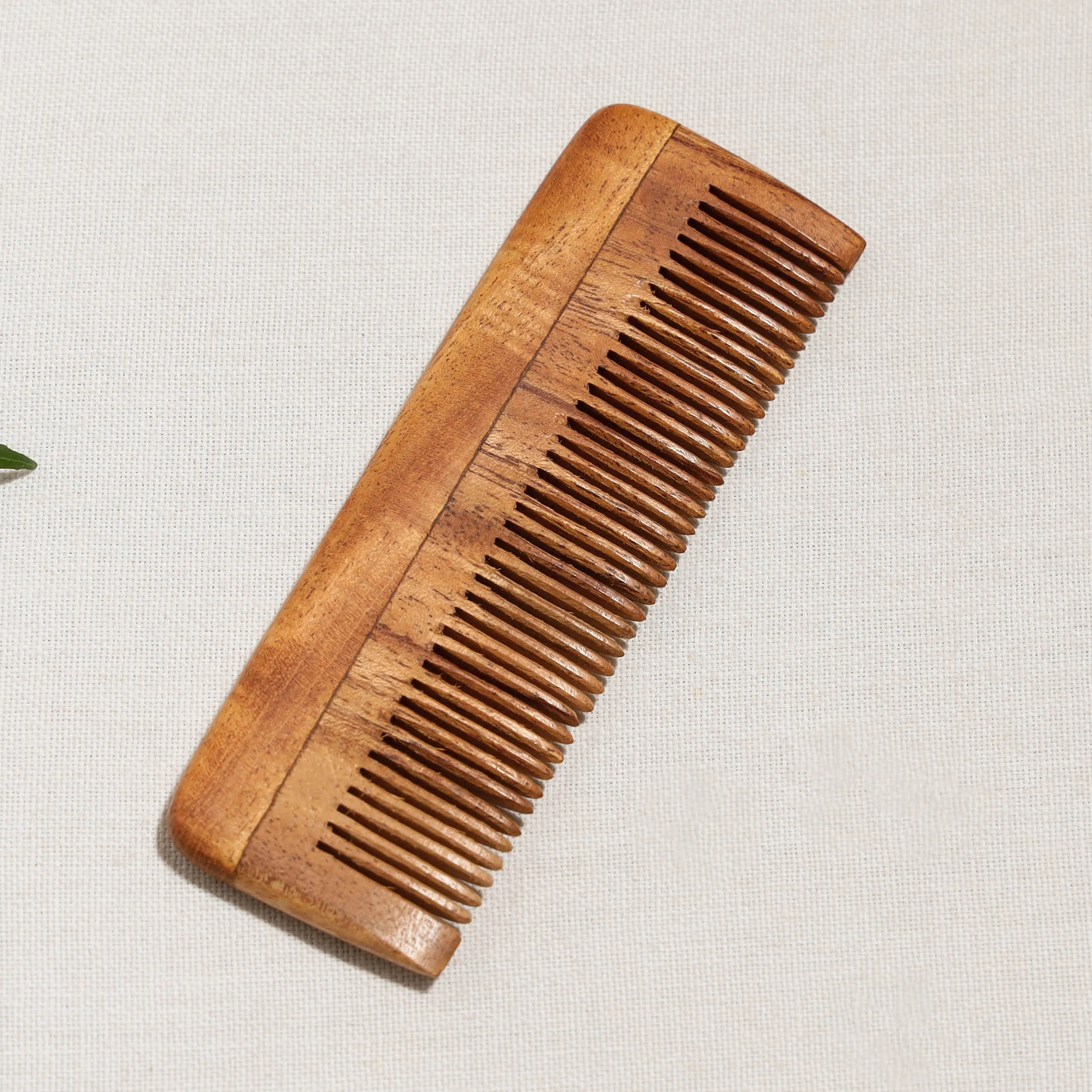 Hand Carved Neem Wood Comb (Small)