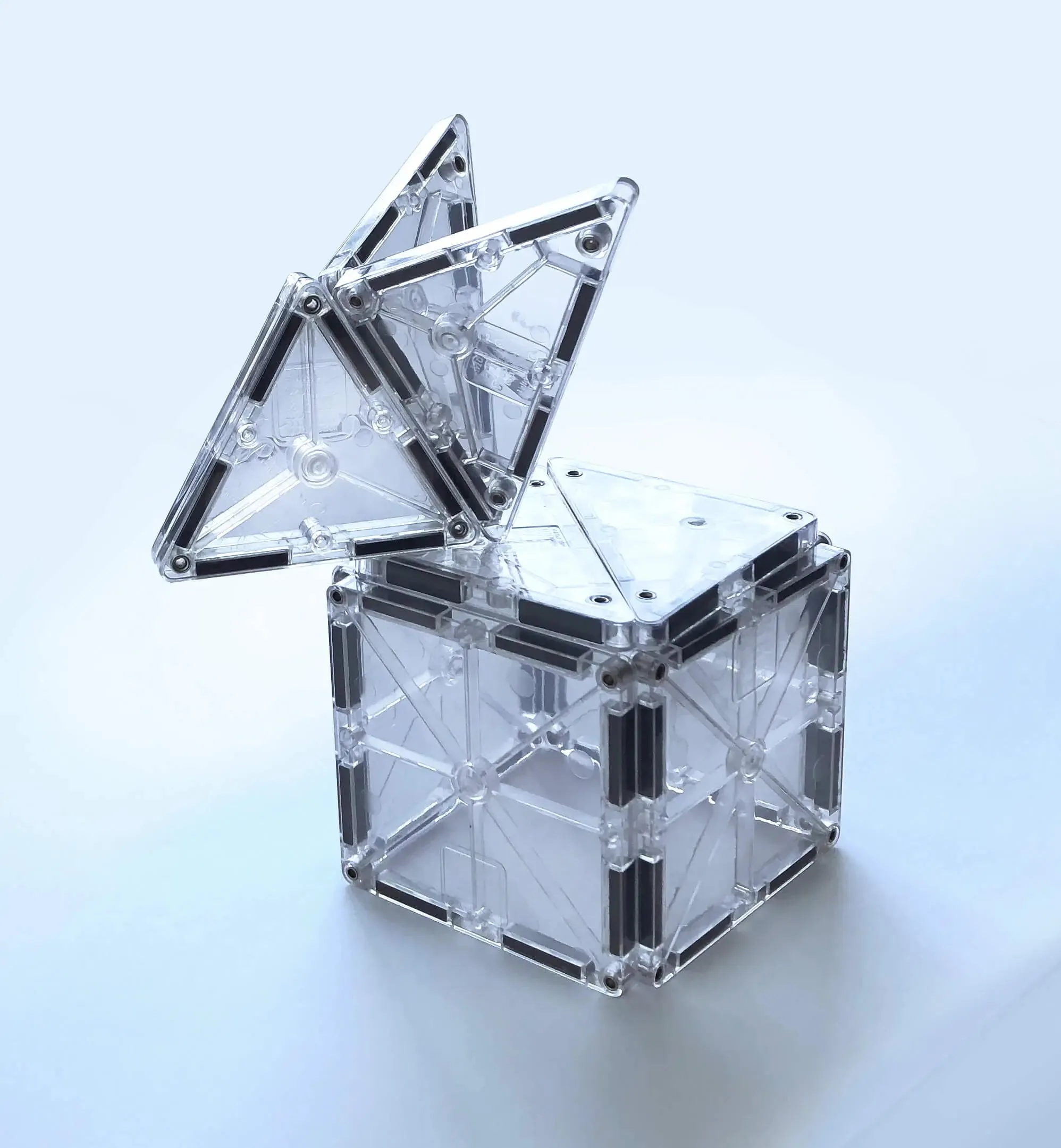 MAGNA-TILES® ICE 16-Piece Set