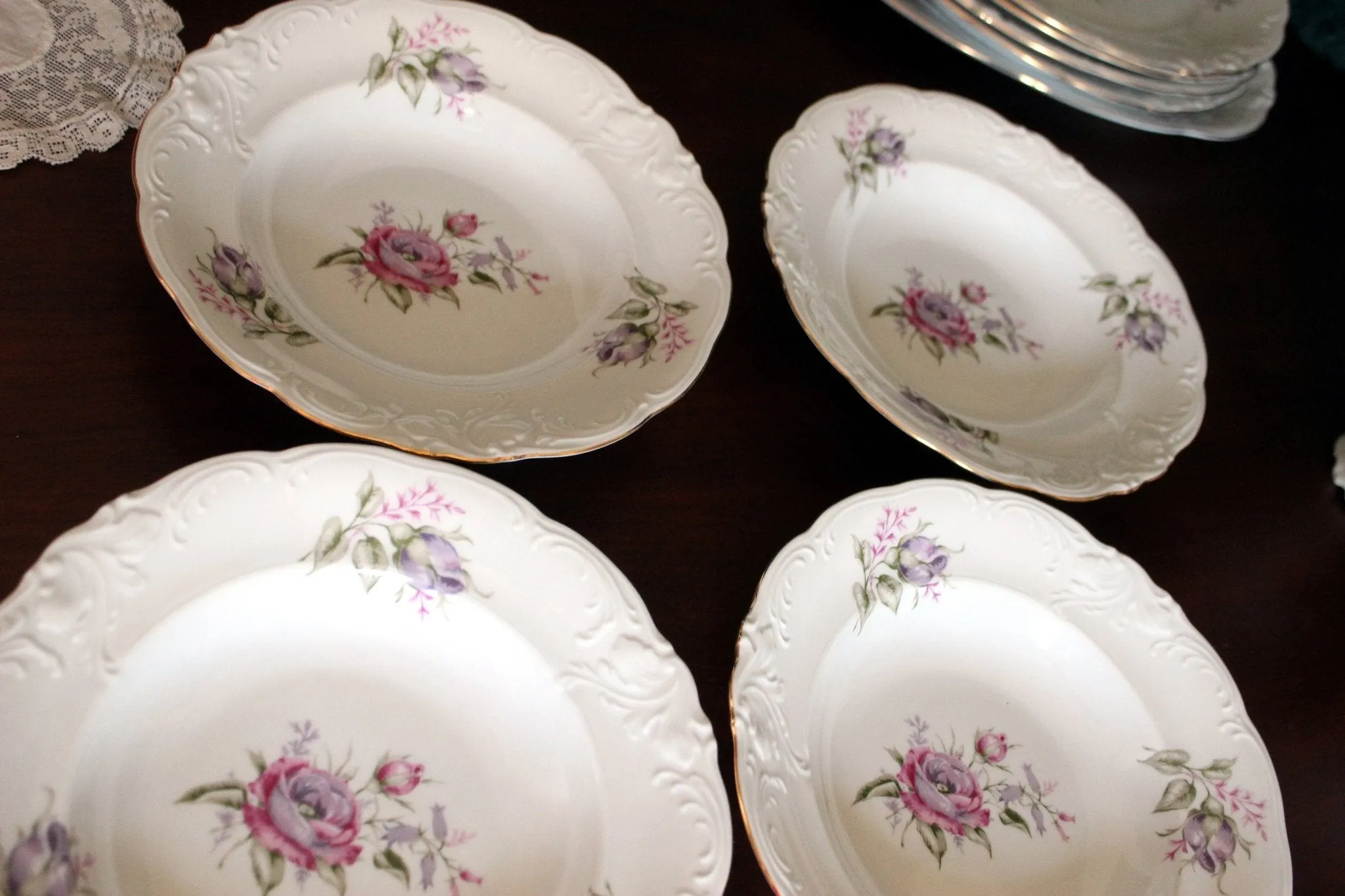 Set of 4 Walbrzych Soup Bowls, Embossed 8in Bowls, Made in Poland