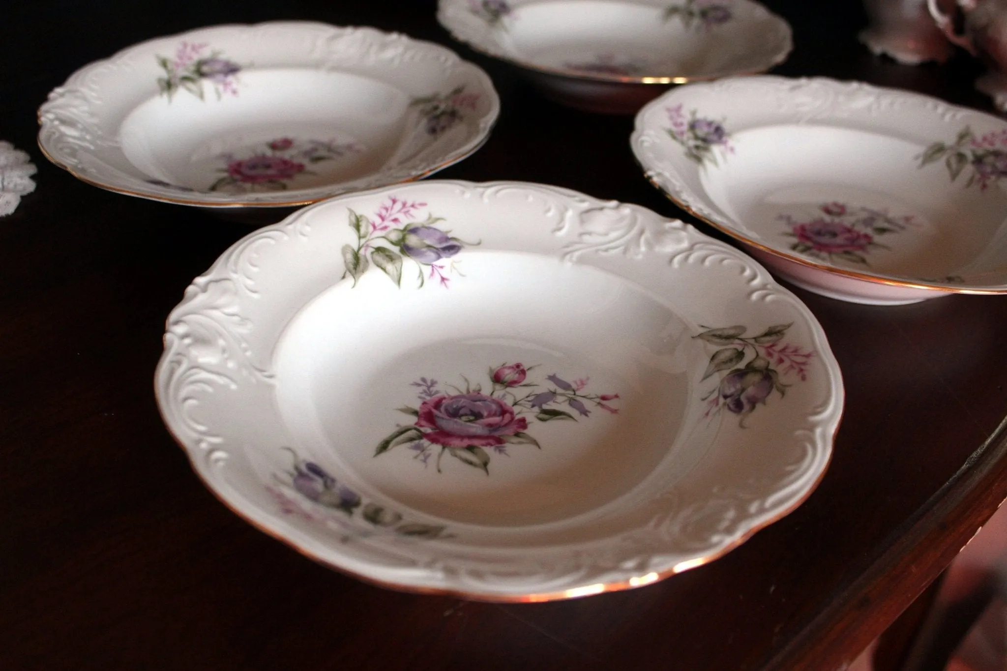 Set of 4 Walbrzych Soup Bowls, Embossed 8in Bowls, Made in Poland